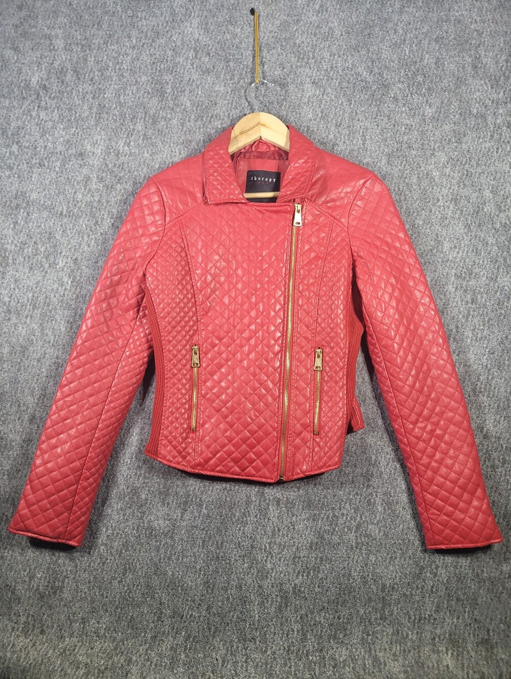Therapy Red Faux Leather Moto Biker Jacket Quilted Gold Zip Women’s Size M